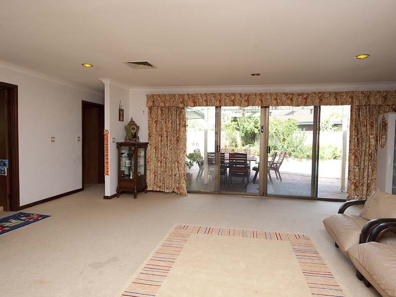 6 Driver Way, Bull Creek WA 6149