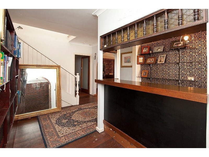 487 Riverton Drive, Riverton WA 6148