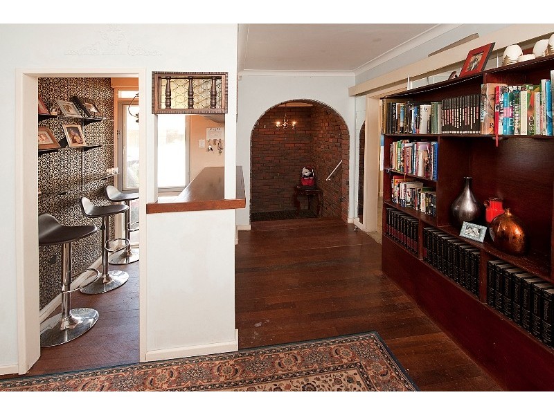 487 Riverton Drive, Riverton WA 6148