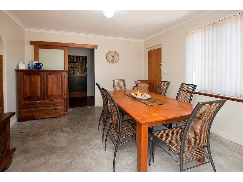 487 Riverton Drive, Riverton WA 6148