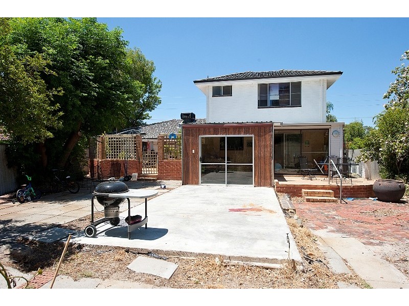 487 Riverton Drive, Riverton WA 6148