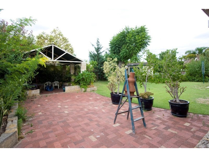 71 Tudor Avenue South, Riverton WA 6148