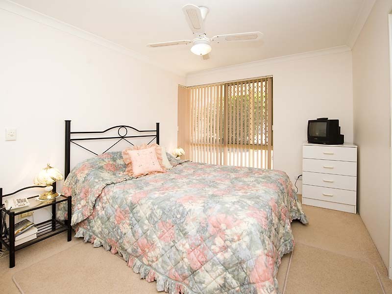 2 Foreshore Entrance, Wilson WA 6107
