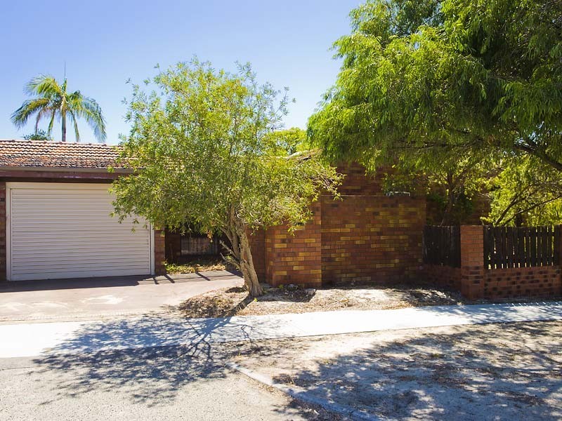 87  Clydesdale street, Como WA 6152