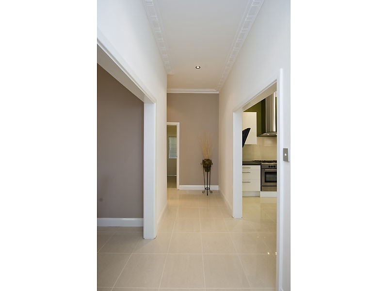 31 Leach Avenue, Riverton WA 6148