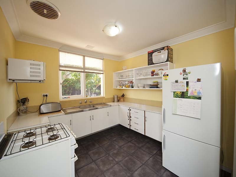 9 Fulman Way, Lynwood WA 6147