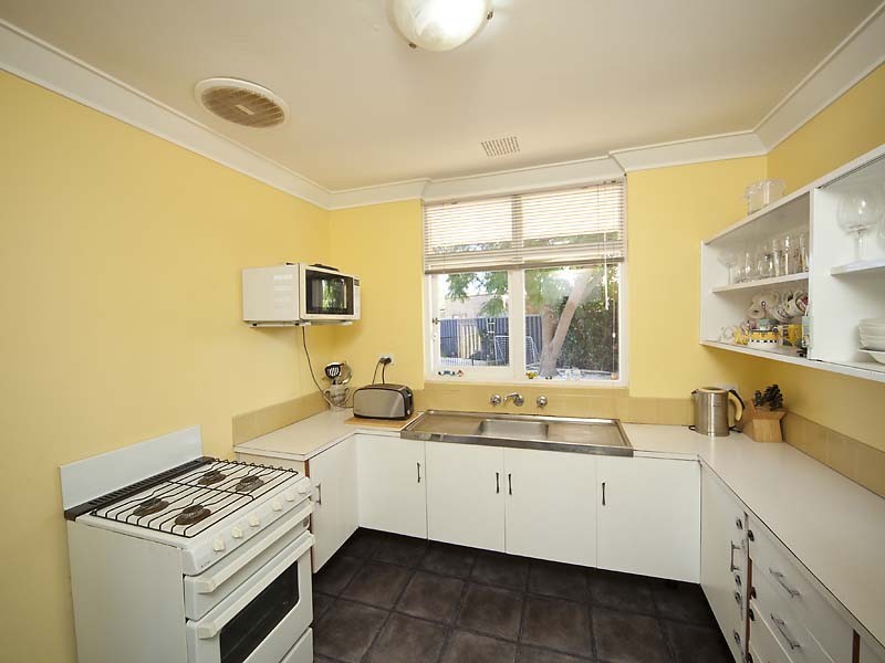 9 Fulman Way, Lynwood WA 6147