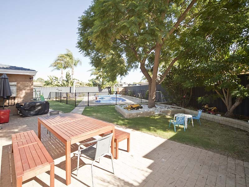 9 Fulman Way, Lynwood WA 6147