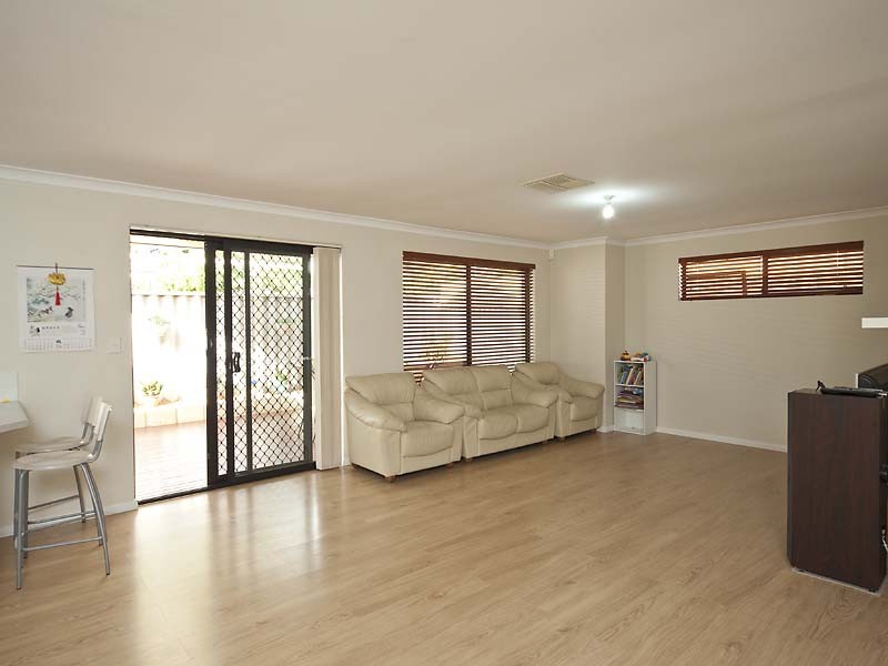 19A Dewey Street, Shelley WA 6148