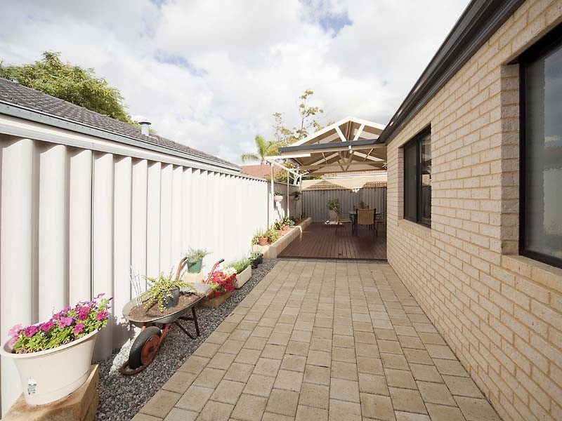 19A Dewey Street, Shelley WA 6148