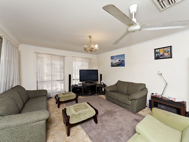 304 Railway Parade, East Cannington WA 6107