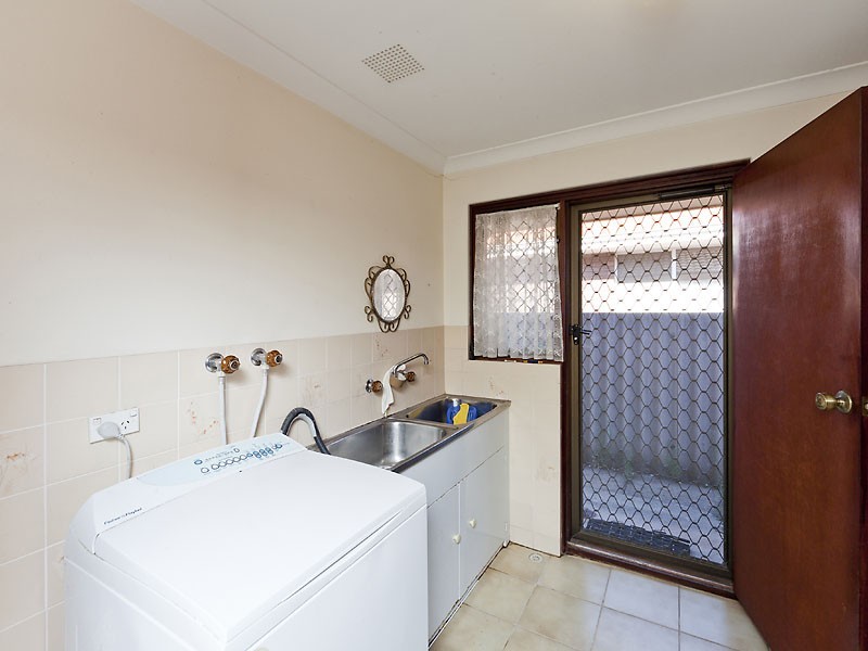 304 Railway Parade, East Cannington WA 6107
