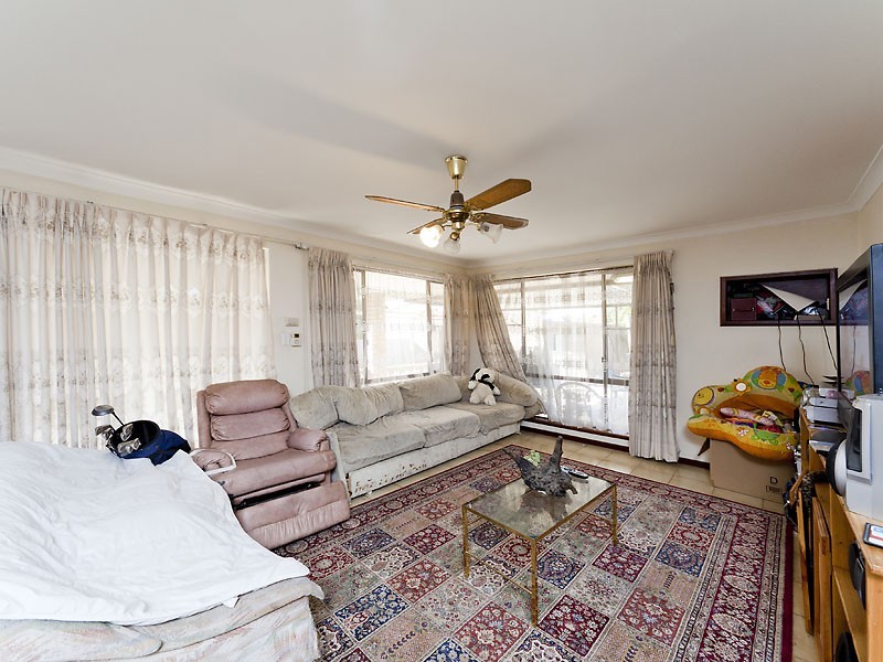 304 Railway Parade, East Cannington WA 6107