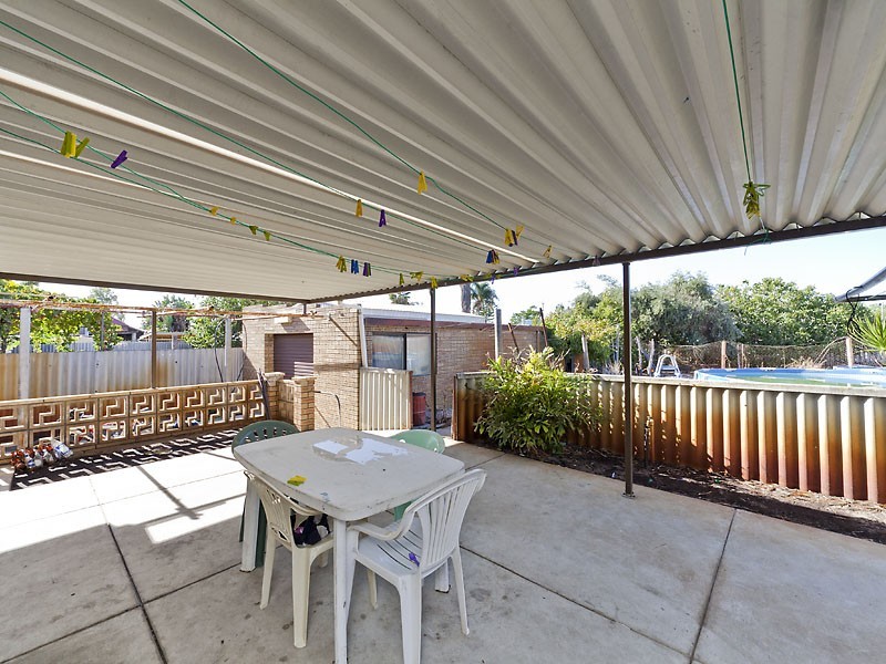 304 Railway Parade, East Cannington WA 6107