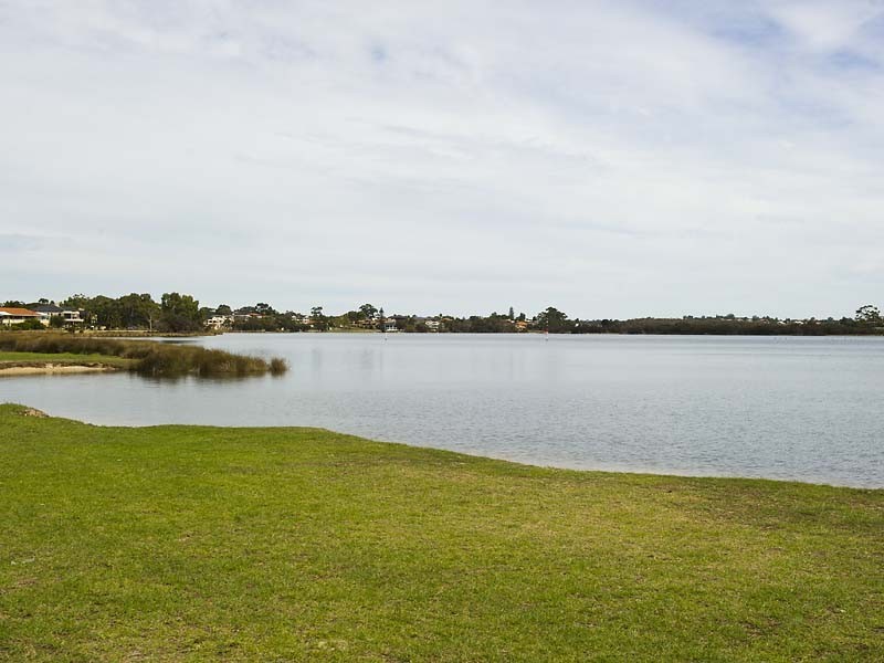 4/66 Barbican Street West, Shelley WA 6148