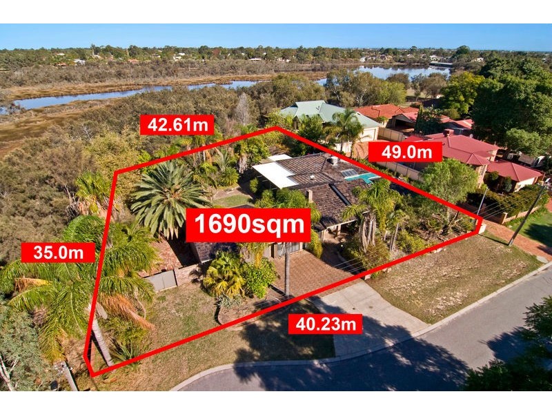 25 Surrey Road, Wilson WA 6107