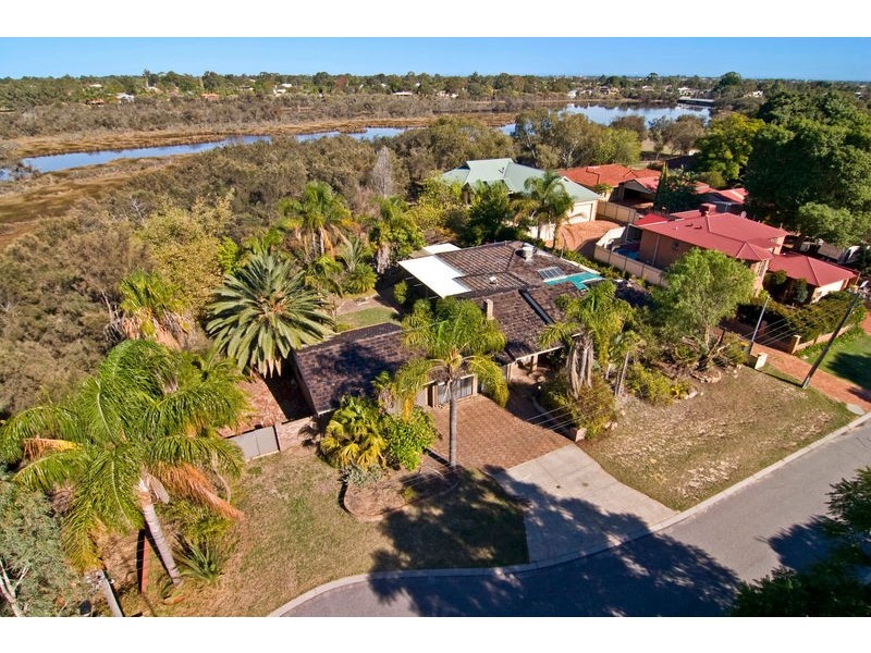 25 Surrey Road, Wilson WA 6107