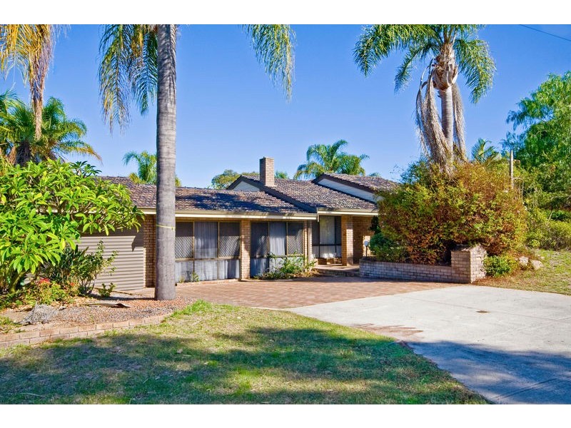25 Surrey Road, Wilson WA 6107