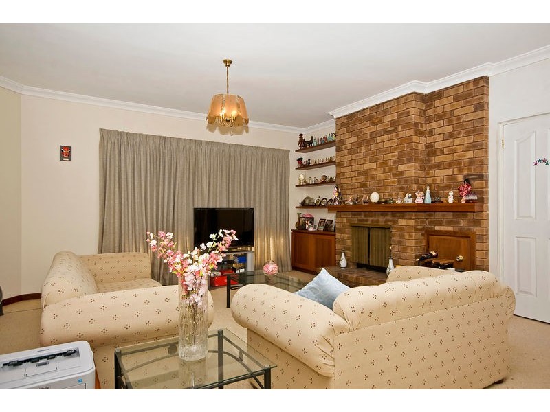 25 Surrey Road, Wilson WA 6107