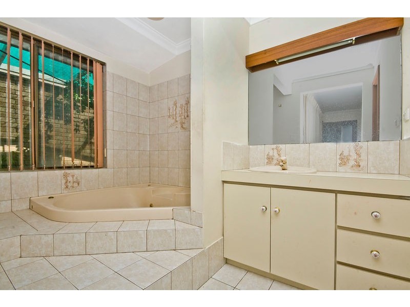 25 Surrey Road, Wilson WA 6107