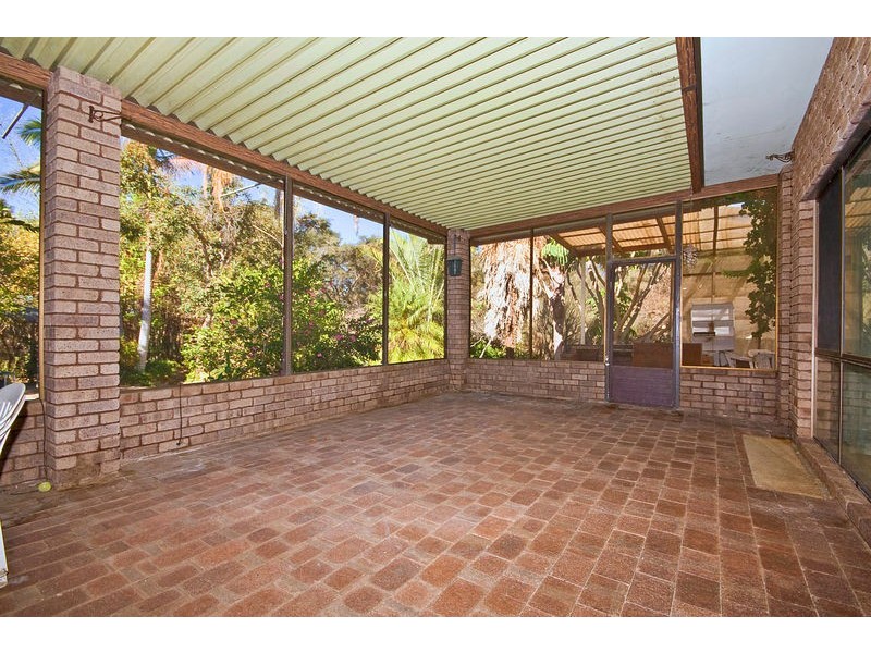 25 Surrey Road, Wilson WA 6107