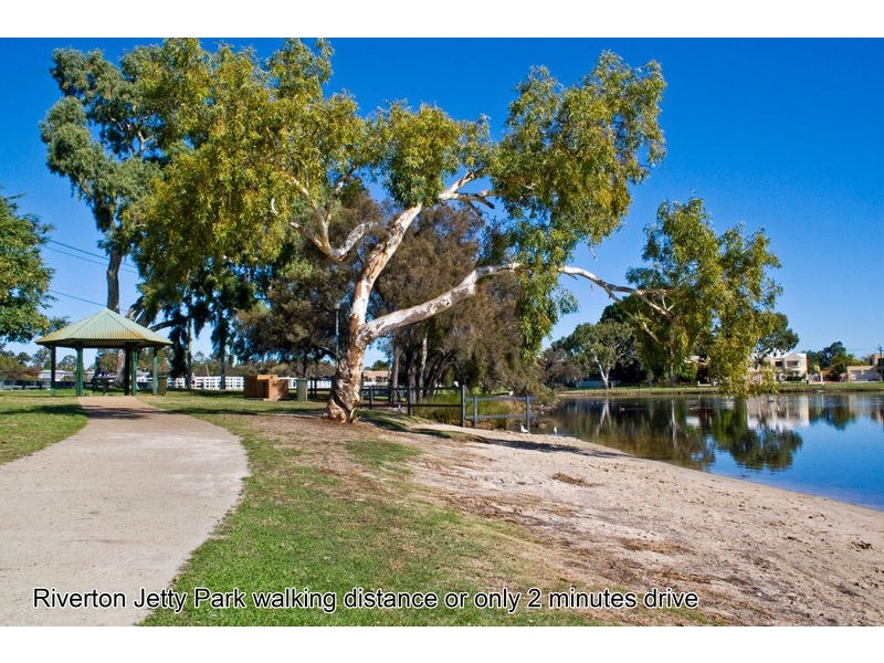 25 Surrey Road, Wilson WA 6107