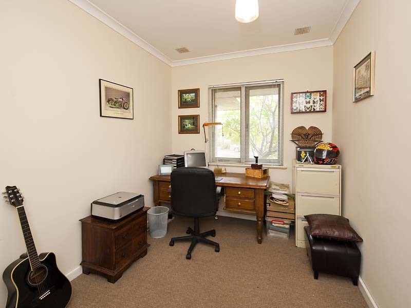 8  Coulson Street, Wilson WA 6107