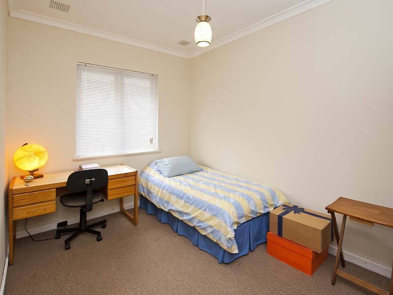 8  Coulson Street, Wilson WA 6107