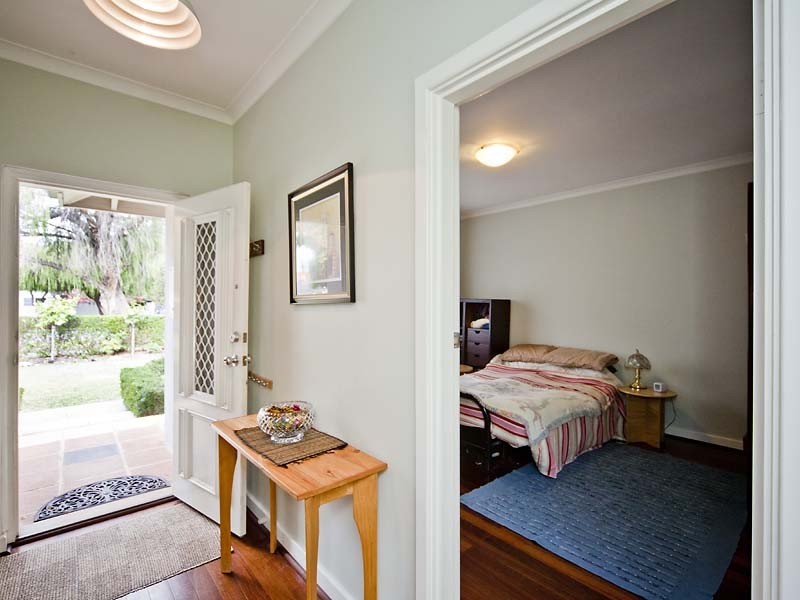 47A Victoria Street, St James WA 6102