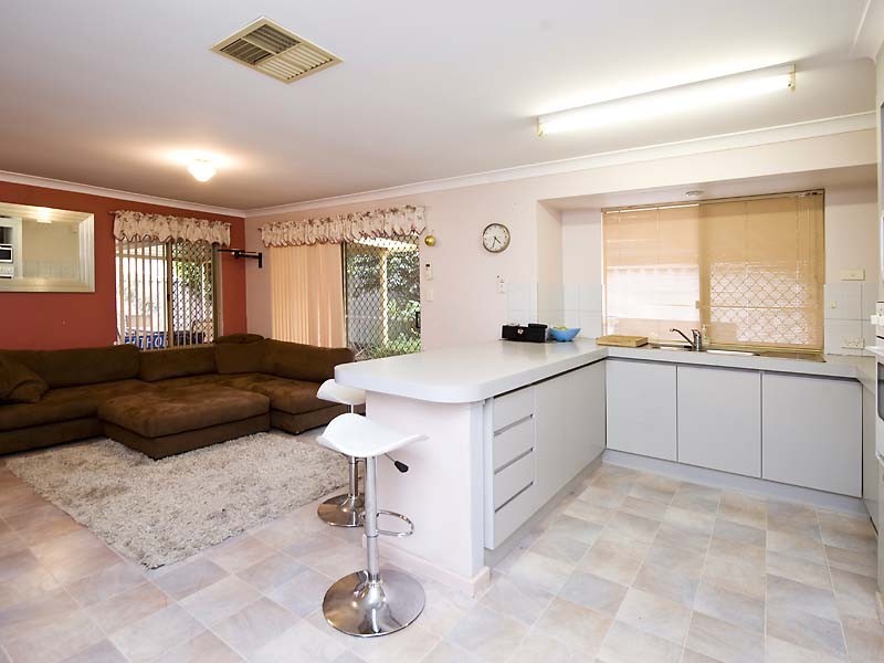 14C Marjorie Avenue, Shelley WA 6148