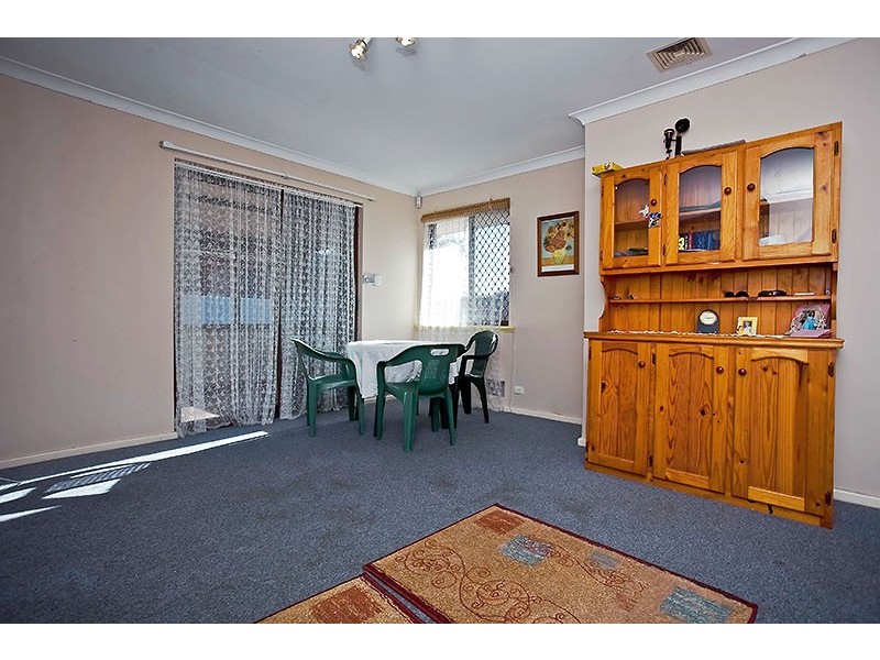 2 Farrawa Close, Cannington WA 6107