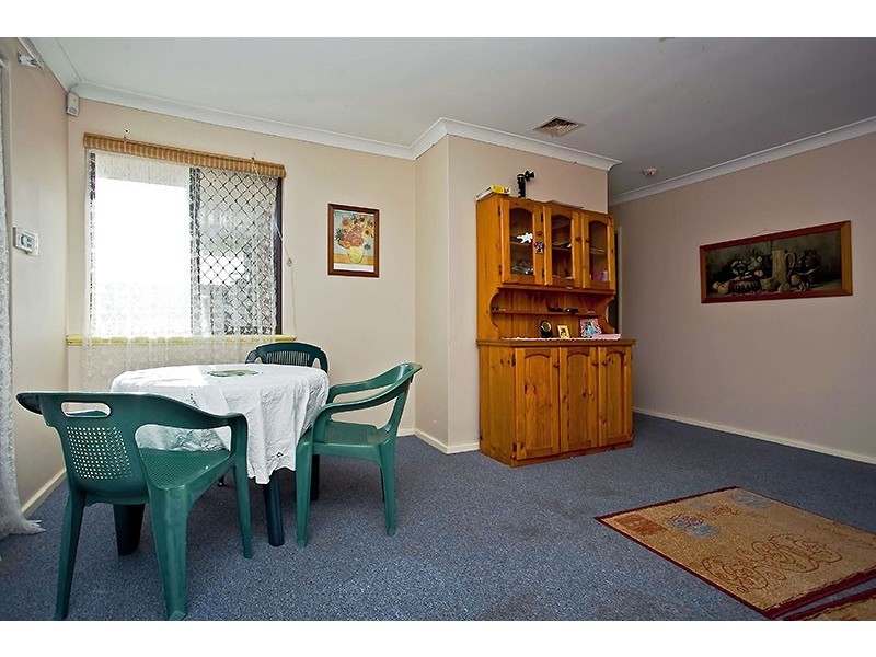 2 Farrawa Close, Cannington WA 6107