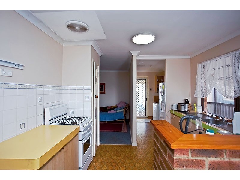 2 Farrawa Close, Cannington WA 6107