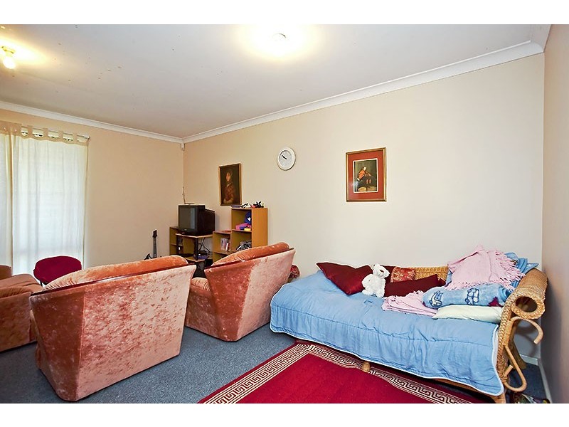 2 Farrawa Close, Cannington WA 6107