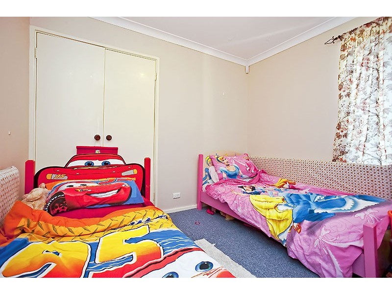 2 Farrawa Close, Cannington WA 6107