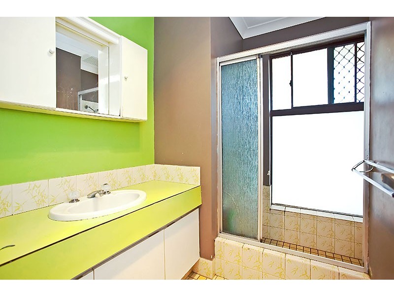 2 Farrawa Close, Cannington WA 6107