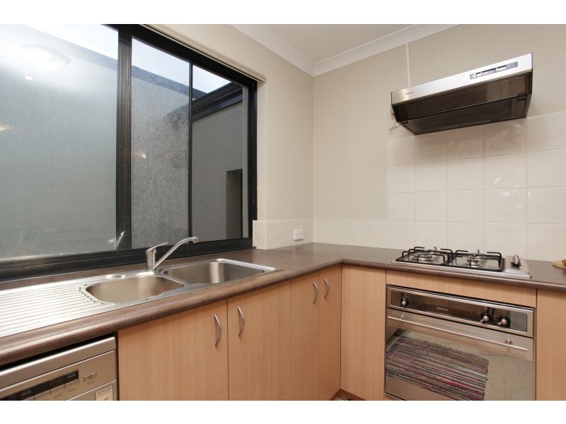 7/42 Norman Street, St James WA 6102