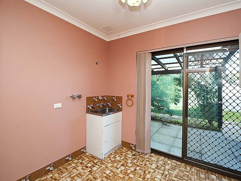 12A Lansby Court, Riverton WA 6148