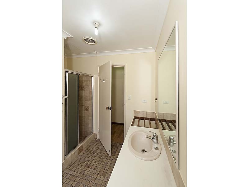 27  Farleigh Drive, Willetton WA 6155