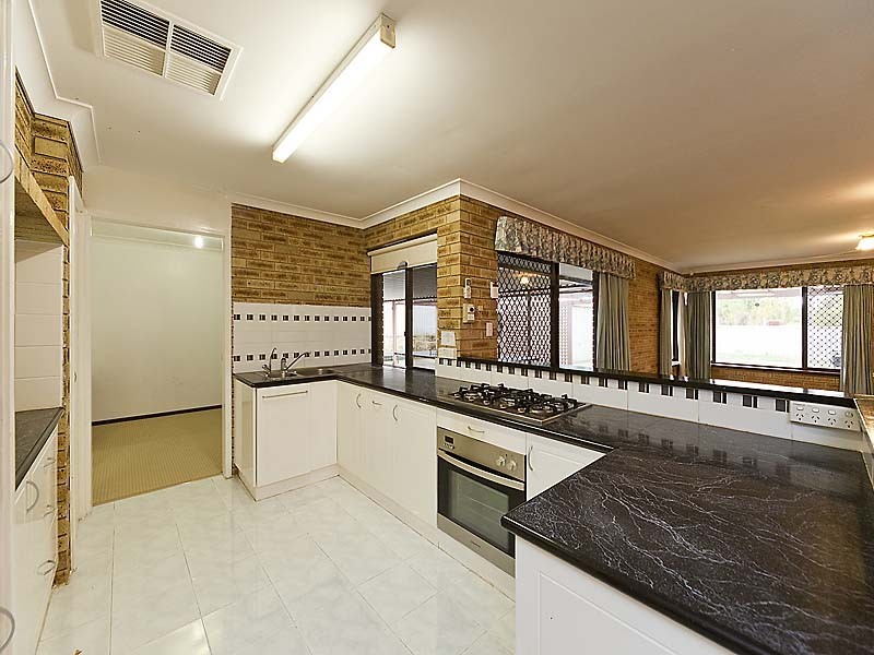 27  Farleigh Drive, Willetton WA 6155