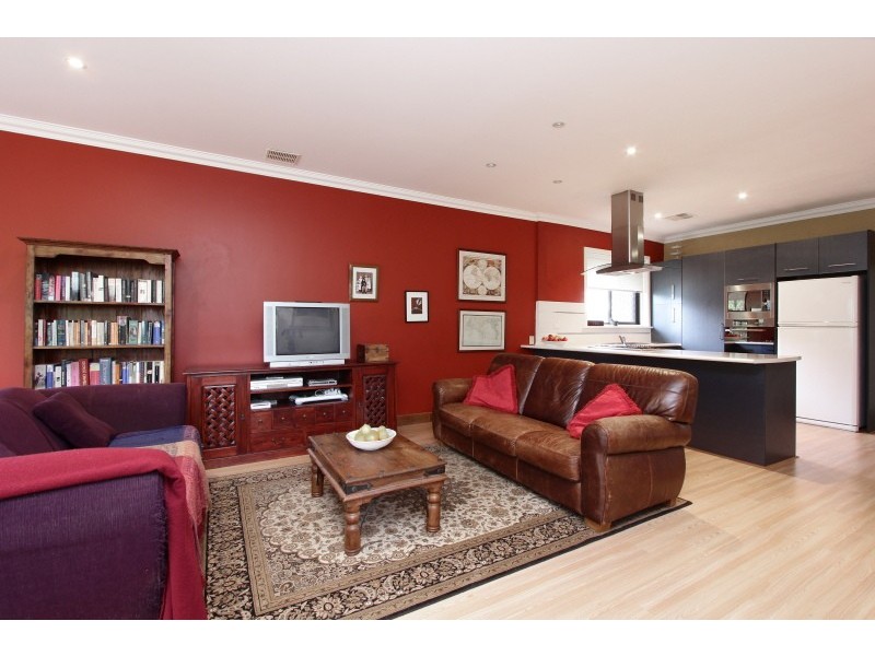 90 Hill View Terrace, St James WA 6102