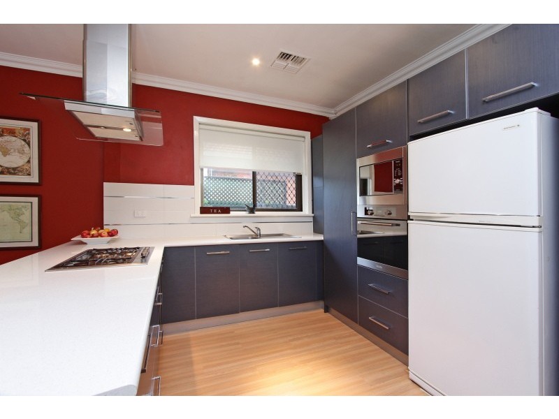 90 Hill View Terrace, St James WA 6102