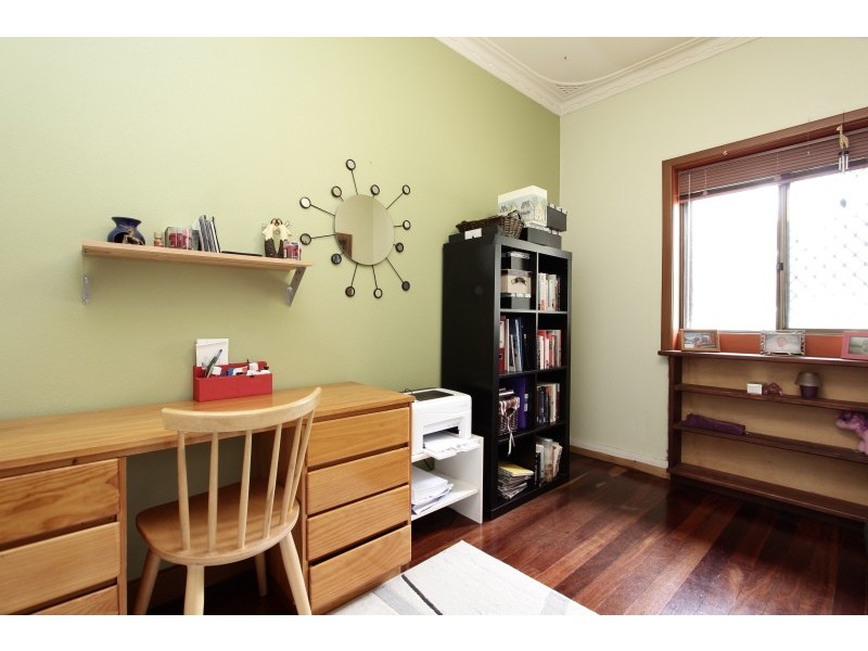 90 Hill View Terrace, St James WA 6102