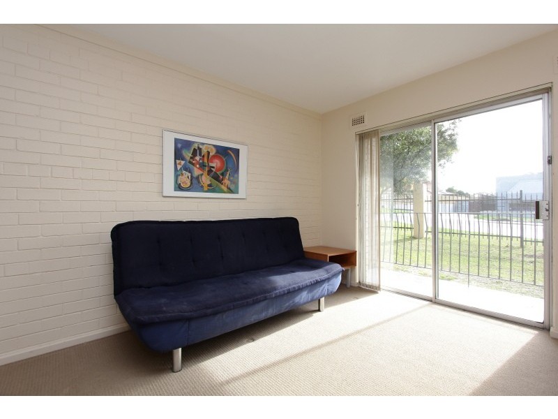 4/1045 Albany Highway, St James WA 6102