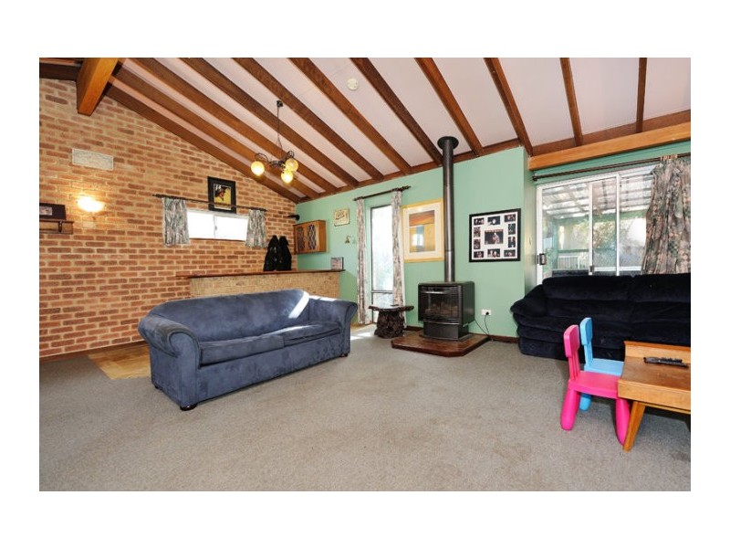 25 Abercorn Road, Forrestfield WA 6058