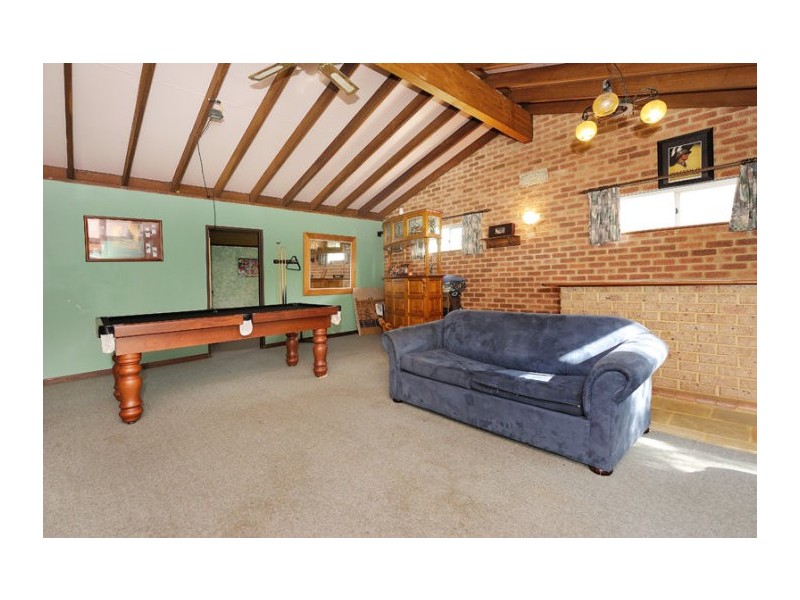 25 Abercorn Road, Forrestfield WA 6058
