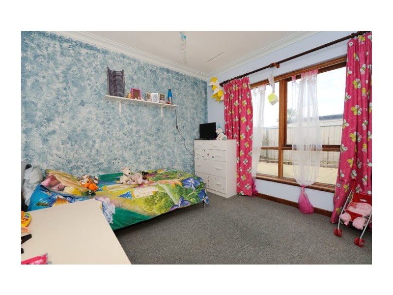 25 Abercorn Road, Forrestfield WA 6058