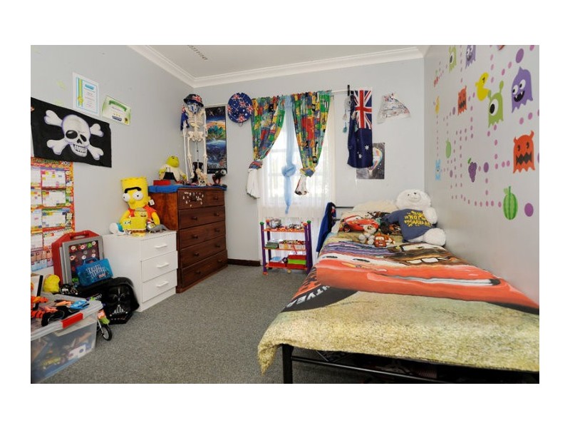 25 Abercorn Road, Forrestfield WA 6058