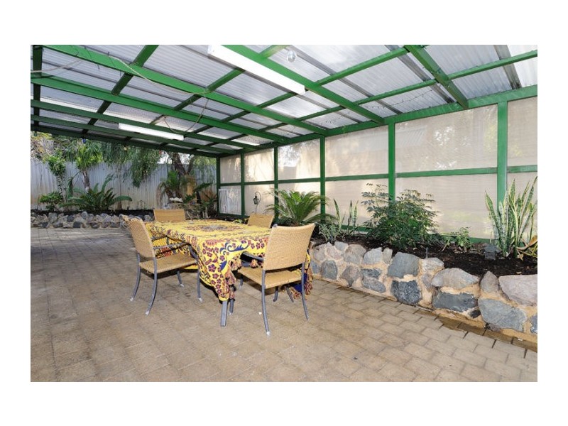 25 Abercorn Road, Forrestfield WA 6058