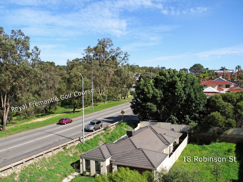18 Robinson Street, Fremantle WA 6160